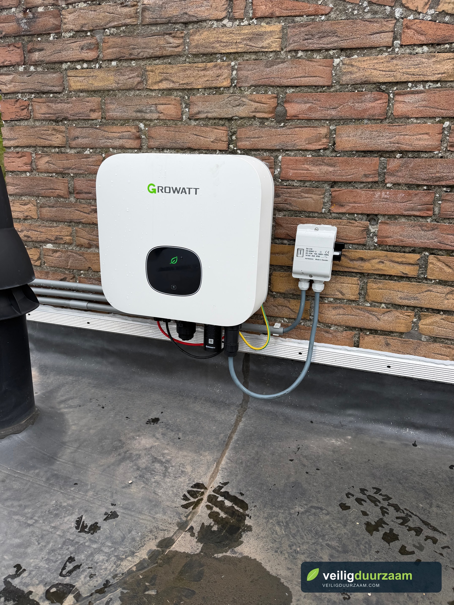 Growatt 3600 hybride omvormer in Middelburg